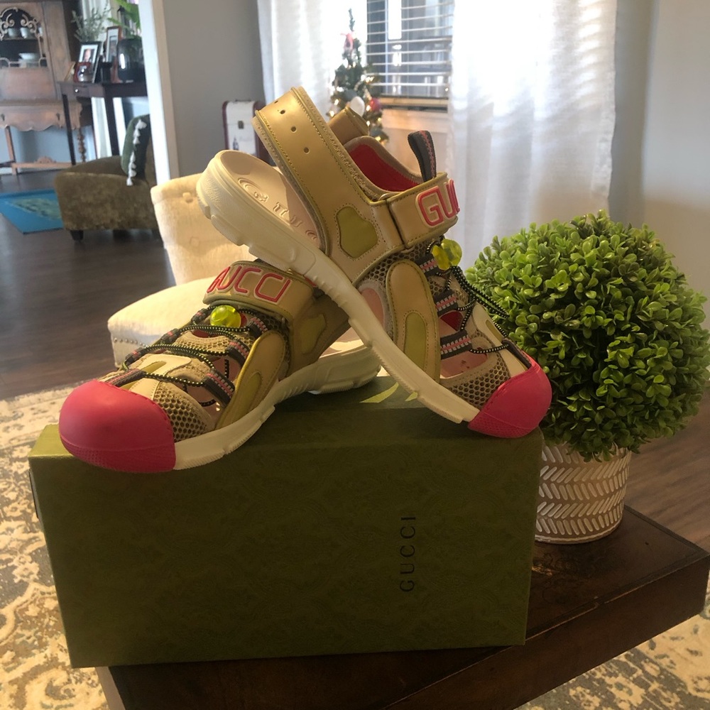 Gucci - pink and green